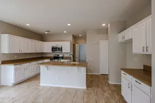 11633 W Hadley St, Avondale, AZ 85323 - Photo 9