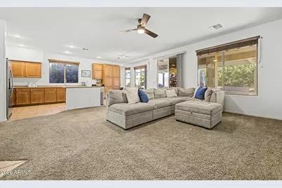 3213 W Pleasant Lane, Phoenix, AZ 85041 - Photo 13