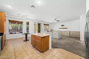 3213 W Pleasant Ln, Phoenix, AZ 85041 - Photo 21