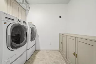 3213 W Pleasant Ln, Phoenix, AZ 85041 - Photo 51