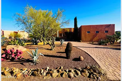 36439 N 14th Street, Phoenix, AZ 85086 - Photo 1