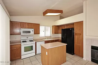 9235 W Michelle Drive, Peoria, AZ 85382 - Photo 9