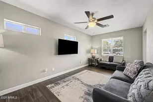 2344 W Mitchell Dr, Phoenix, AZ 85015 - Photo 13