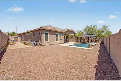 2528 N 212th Drive, Buckeye, AZ 85396 - Photo 35