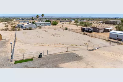 32015 N 223rd Avenue, Wittmann, AZ 85361 - Photo 31