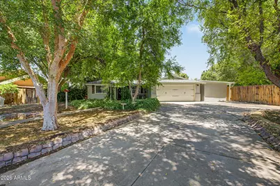 414 E Harvard Avenue, Gilbert, AZ 85234 - Photo 1