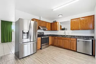 6408 S 46th Pl, Phoenix, AZ 85042 - Photo 9