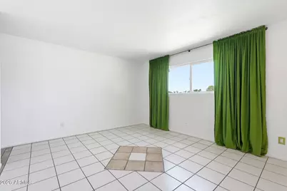6408 S 46th Place, Phoenix, AZ 85042 - Photo 7