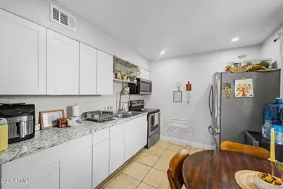 3849 N 23rd Drive, Phoenix, AZ 85015 - Photo 15