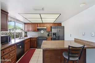 16063 N 26th Cir, Phoenix, AZ 85023 - Photo 11