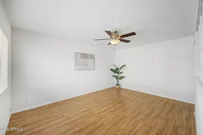 2021 E Tierra Buena Lane #1, Phoenix, AZ 85022 - Photo 5