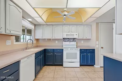 10548 W Campana Drive, Sun City, AZ 85351 - Photo 13