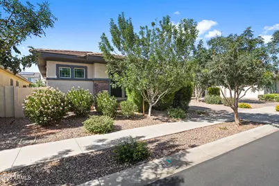20948 E Canary Way, Queen Creek, AZ 85142 - Photo 3