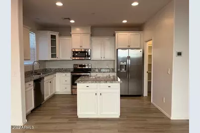 14870 W Encanto Boulevard #Unit 1080, Goodyear, AZ 85395 - Photo 5