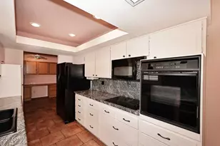 18403 N Conestoga Dr, Sun City, AZ 85373 - Photo 7