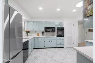 15230 N Rosewood Drive, Sun City, AZ 85351 - Photo 17
