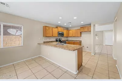 10180 N 116th Lane, Youngtown, AZ 85363 - Photo 11