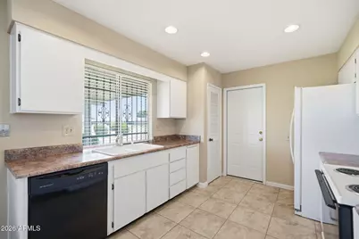 15227 N Boswell Boulevard, Sun City, AZ 85351 - Photo 13