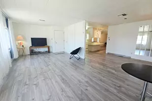 6612 W Hatcher Rd, Glendale, AZ 85302 - Photo 5
