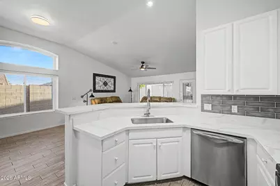 15030 S 47th Way, Phoenix, AZ 85044 - Photo 17