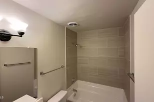 4418 N 53rd Ln, Phoenix, AZ 85031 - Photo 9