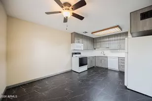 4710 N 10th Pl, Phoenix, AZ 85014 - Photo 7