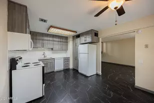 4710 N 10th Pl, Phoenix, AZ 85014 - Photo 9