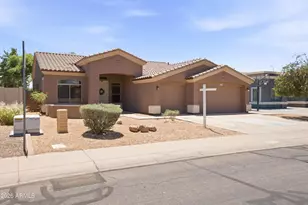 1857 E Carob Dr, Chandler, AZ 85286 - Photo 7
