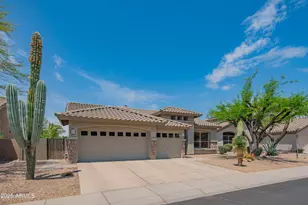 4374 E Lariat Ln, Phoenix, AZ 85050 - Photo 5