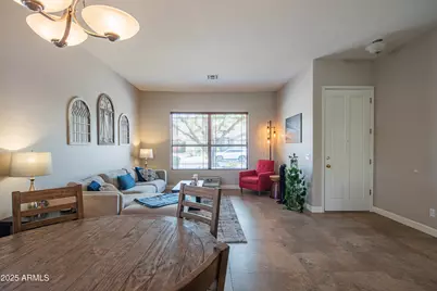 4374 E Lariat Lane, Phoenix, AZ 85050 - Photo 11