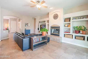4374 E Lariat Ln, Phoenix, AZ 85050 - Photo 21