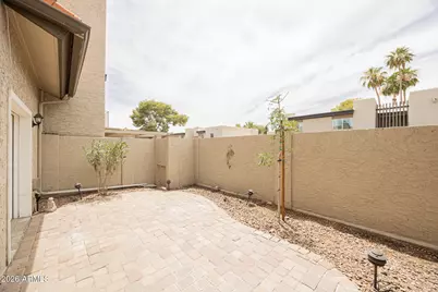 4922 N 42nd Way, Phoenix, AZ 85018 - Photo 27