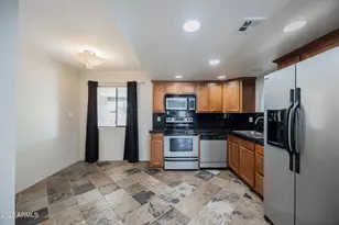 4922 N 42nd Way, Phoenix, AZ 85018 - Photo 11