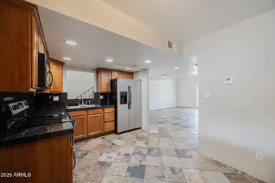 4922 N 42nd Way, Phoenix, AZ 85018 - Photo 13
