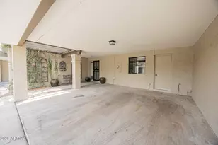 4922 N 42nd Way, Phoenix, AZ 85018 - Photo 3