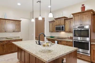 14645 W Hedgehog Place, Surprise, AZ 85387 - Photo 11