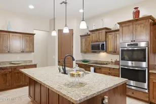 14645 W Hedgehog Pl, Surprise, AZ 85387 - Photo 11
