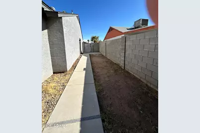 9002 W Malapai Drive, Peoria, AZ 85345 - Photo 17