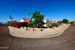 9015 E Windrose Dr, Scottsdale, AZ 85260 - Photo 31