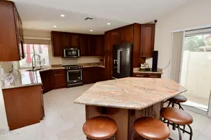 9015 E Windrose Dr, Scottsdale, AZ 85260 - Photo 7