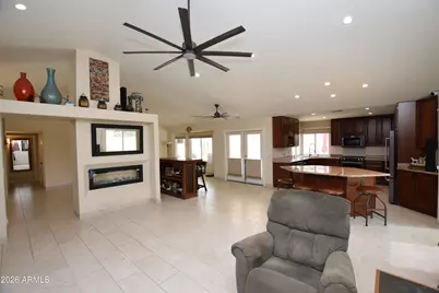 9015 E Windrose Drive, Scottsdale, AZ 85260 - Photo 5