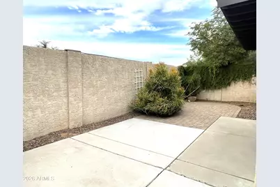 18640 N 44th Place, Phoenix, AZ 85050 - Photo 17