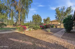 4945 S Twinleaf Dr, Gilbert, AZ 85298 - Photo 35