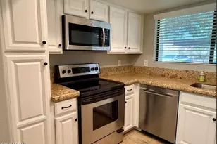 9990 N Scottsdale Rd, Paradise Valley, AZ 85253 - Photo 3