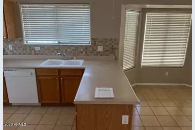 15189 W Polk Street, Goodyear, AZ 85338 - Photo 9