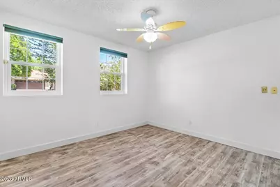 1041 E Kristal Way, Phoenix, AZ 85024 - Photo 17