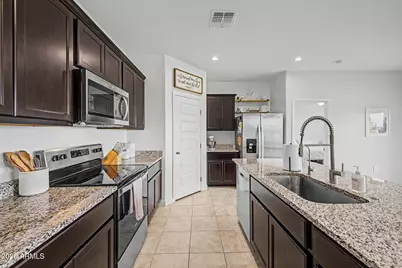 2703 W Seaver Avenue, Apache Junction, AZ 85120 - Photo 7