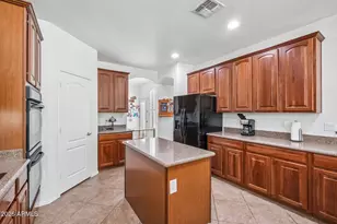 6114 W Hedgehog Pl, Phoenix, AZ 85083 - Photo 13