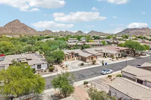 6114 W Hedgehog Pl, Phoenix, AZ 85083 - Photo 41
