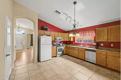 642 W Mesquite Tree Lane, San Tan Valley, AZ 85143 - Photo 9